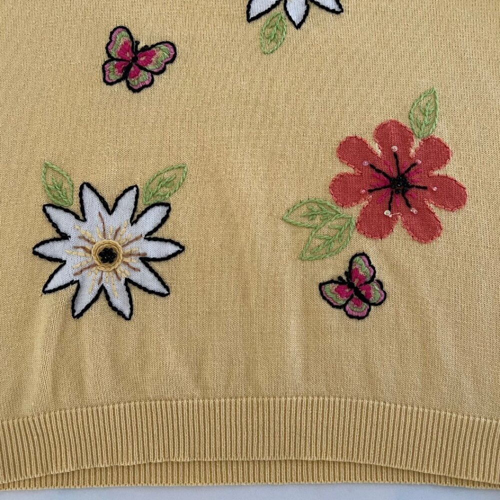 Alfred Dunner Bright Yellow Petite Floral Embroidered Short Sleeve Blouse - Picture 4 of 8